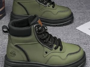 Sports shoes