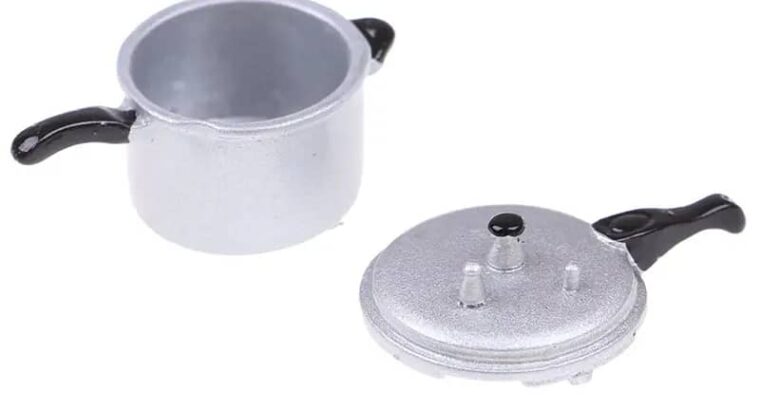 Deep pot